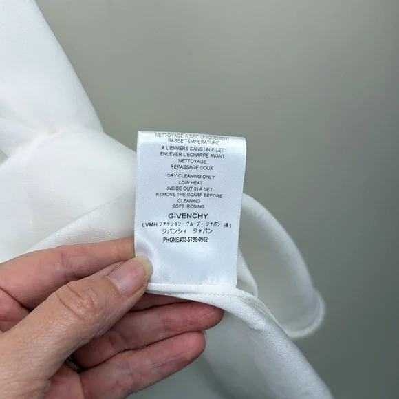 GIVENCHY white silk logo scarf collared sleeveless blouse fr 42 /USA 10 - Picture 12 of 16